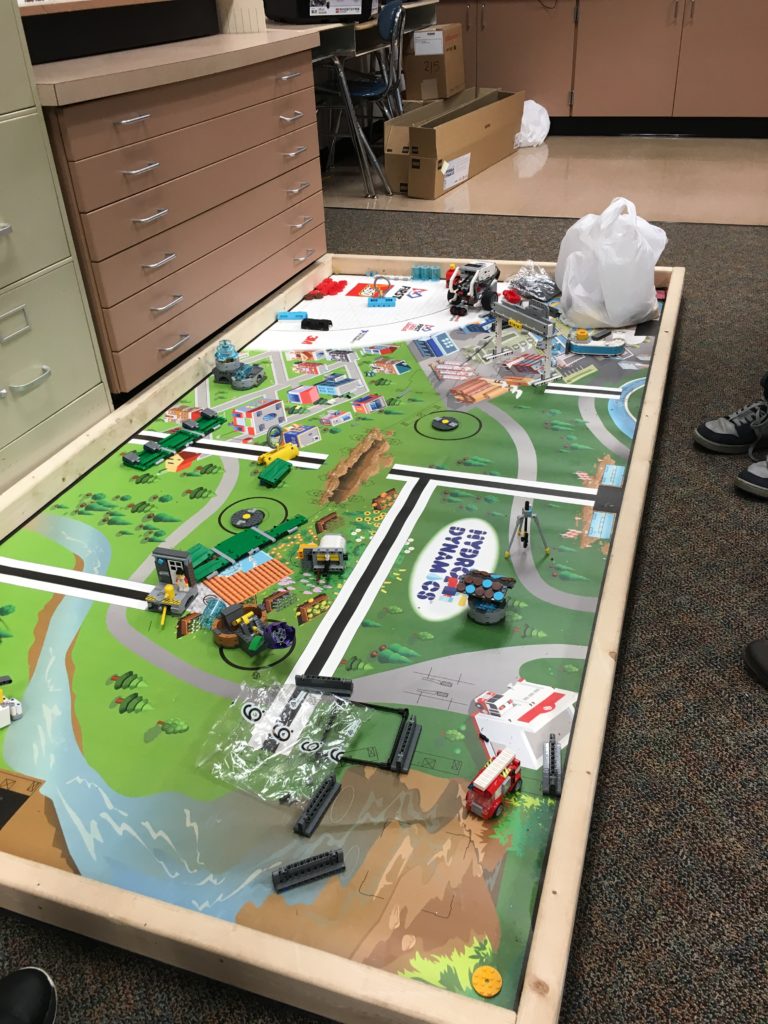 Hamblen Elementary Lego Club Prepares for Competition